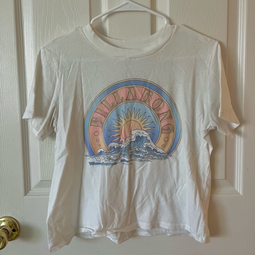 BILLABONG short sleeve flowy top